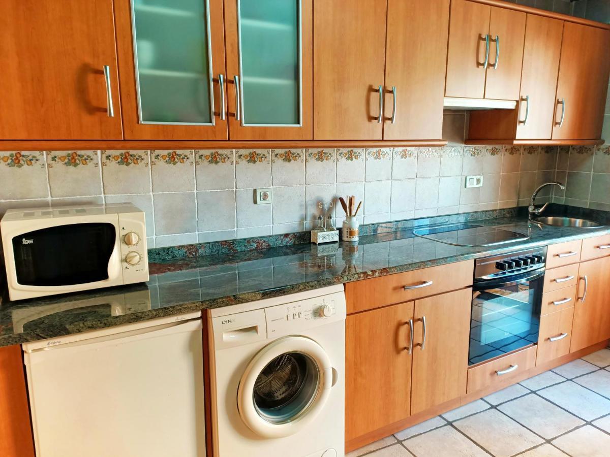 Apartamentos La Buganvilla Новалес Екстер'єр фото